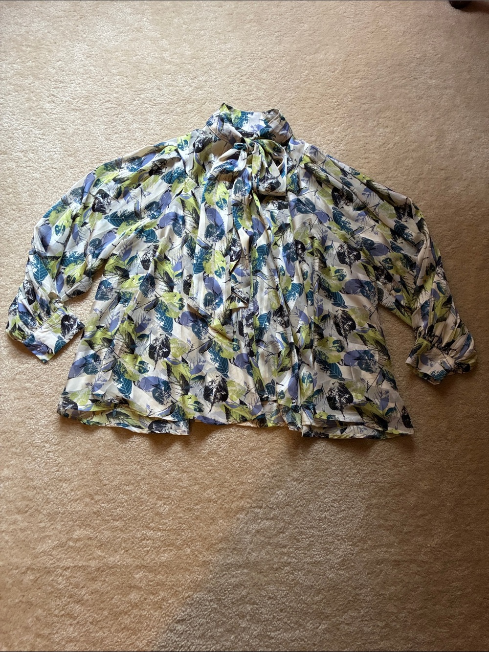 Beulah Leaf-Print Tie-Neck Blouse in Blue, Green & White